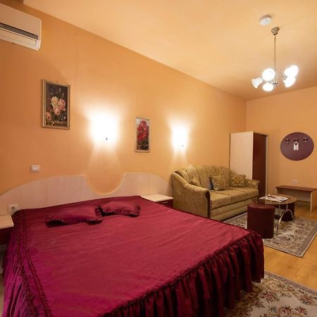 Family Hotel Enica Teteven Extérieur photo